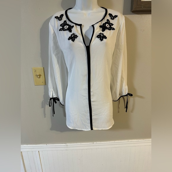 Ivanka Trump Tops - Ivanka Trump White Blouse with Black Lace Accents